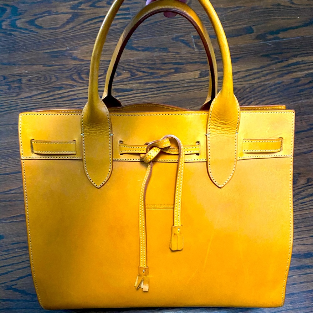 Dooney & Bourke Bag